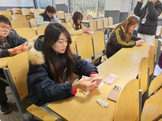 经济与管理学院开展2025-2026学年第一学期点钞大赛圆满成功