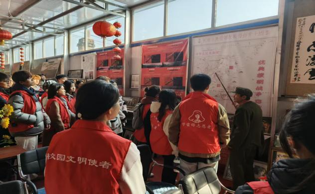 “铭记历史，致敬英雄”艺术与传媒学院开展庆祝中国人民志愿军抗美援朝出国作战75周年主题教育活动